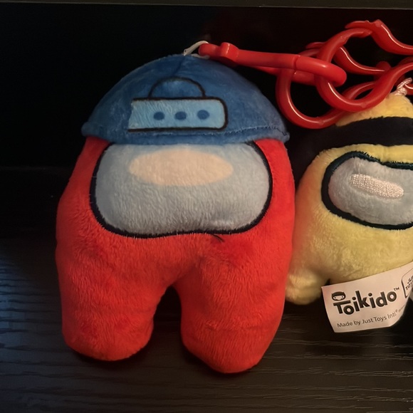 Among Us Keychains - Picture 2 of 4